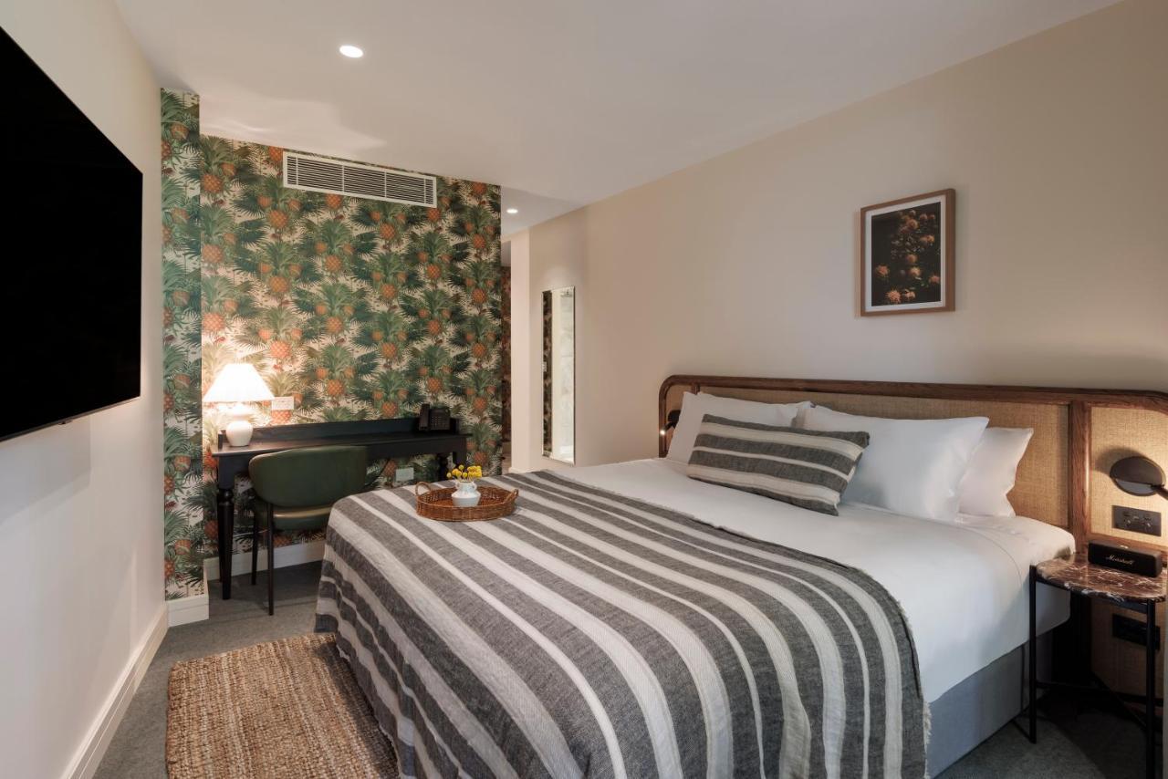 202 Elizabeth Hotel Sydney Exterior foto A bedroom at the hotel