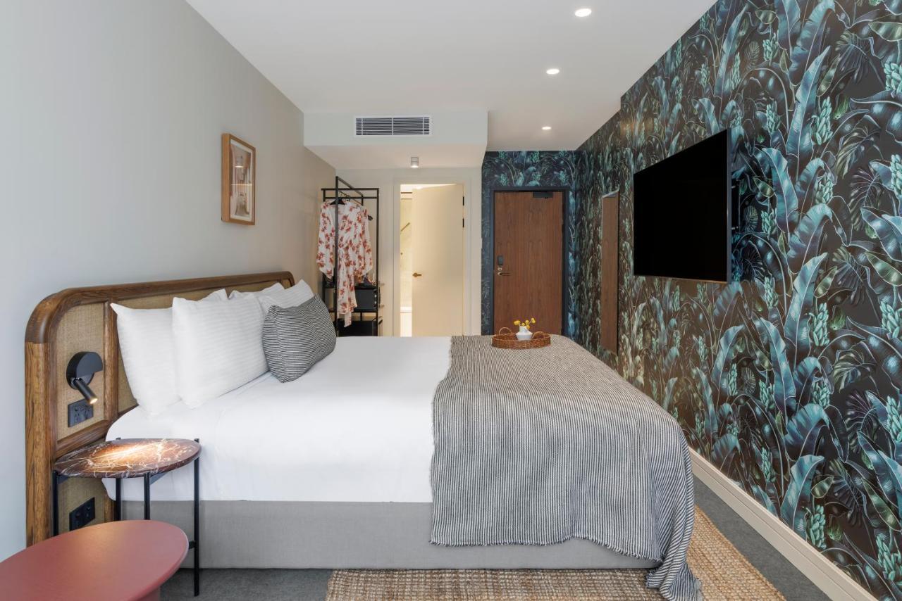 202 Elizabeth Hotel Sydney Exterior foto A bedroom at the hotel